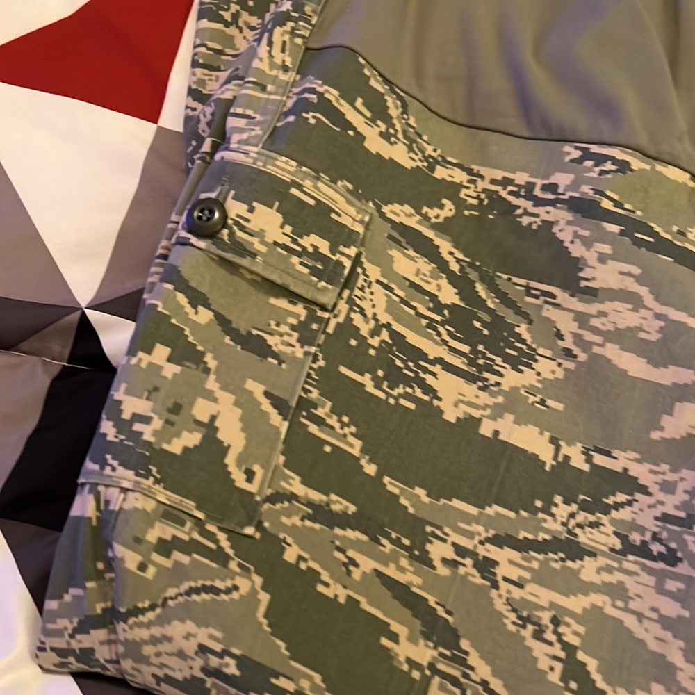 Camo maternity pants - Picture 3 of 7